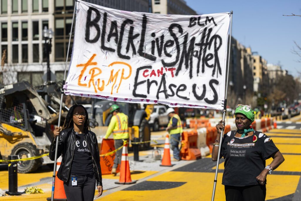 Washington elimina el mural ‘Black Lives Matter’ tras las presiones del partido de Trump