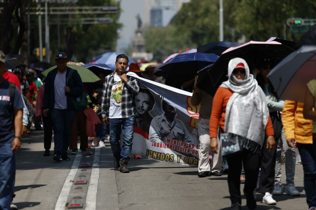 Maestros suman 15 días de protestas tras no alcanzar acuerdo con Gobierno