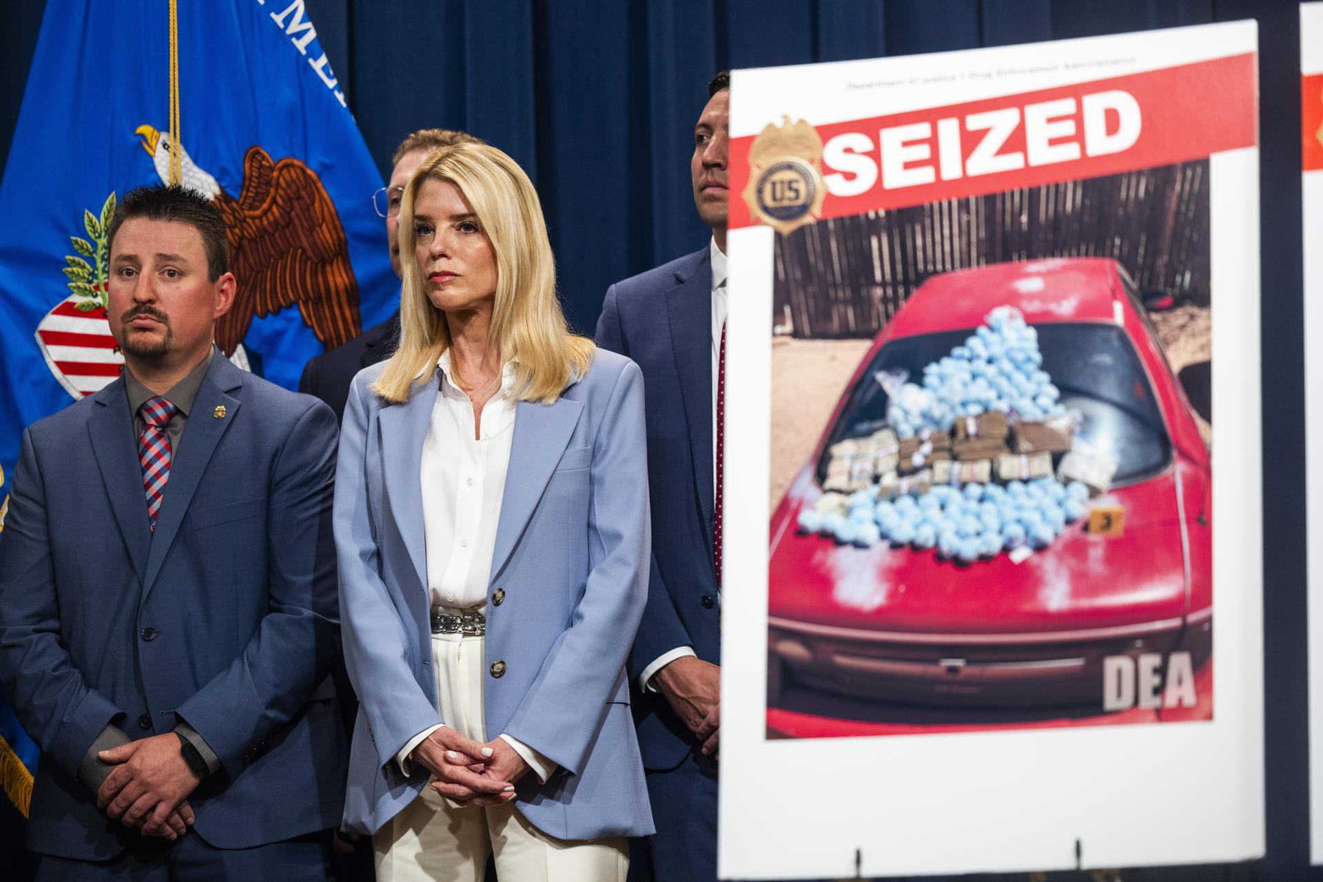 “Ellos deben hacer su parte”: Sheinbaum sobre decomiso histórico de fentanilo en EE.UU. “Ellos deben hacer su parte”: Sheinbaum sobre decomiso histórico de fentanilo en EE.UU.