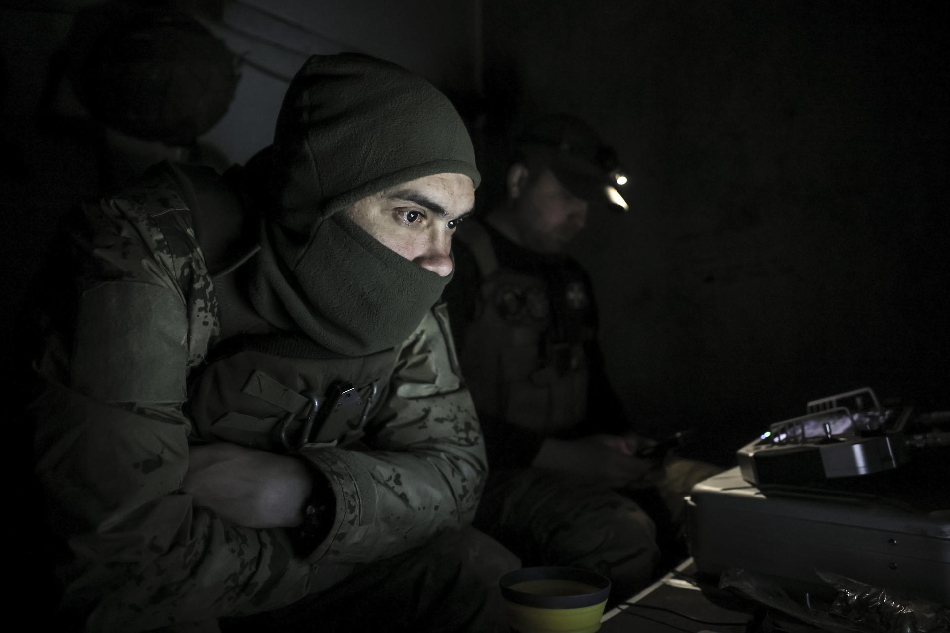 Rusia y Ucrania acuerdan intercambiar mil prisioneros de cada bando