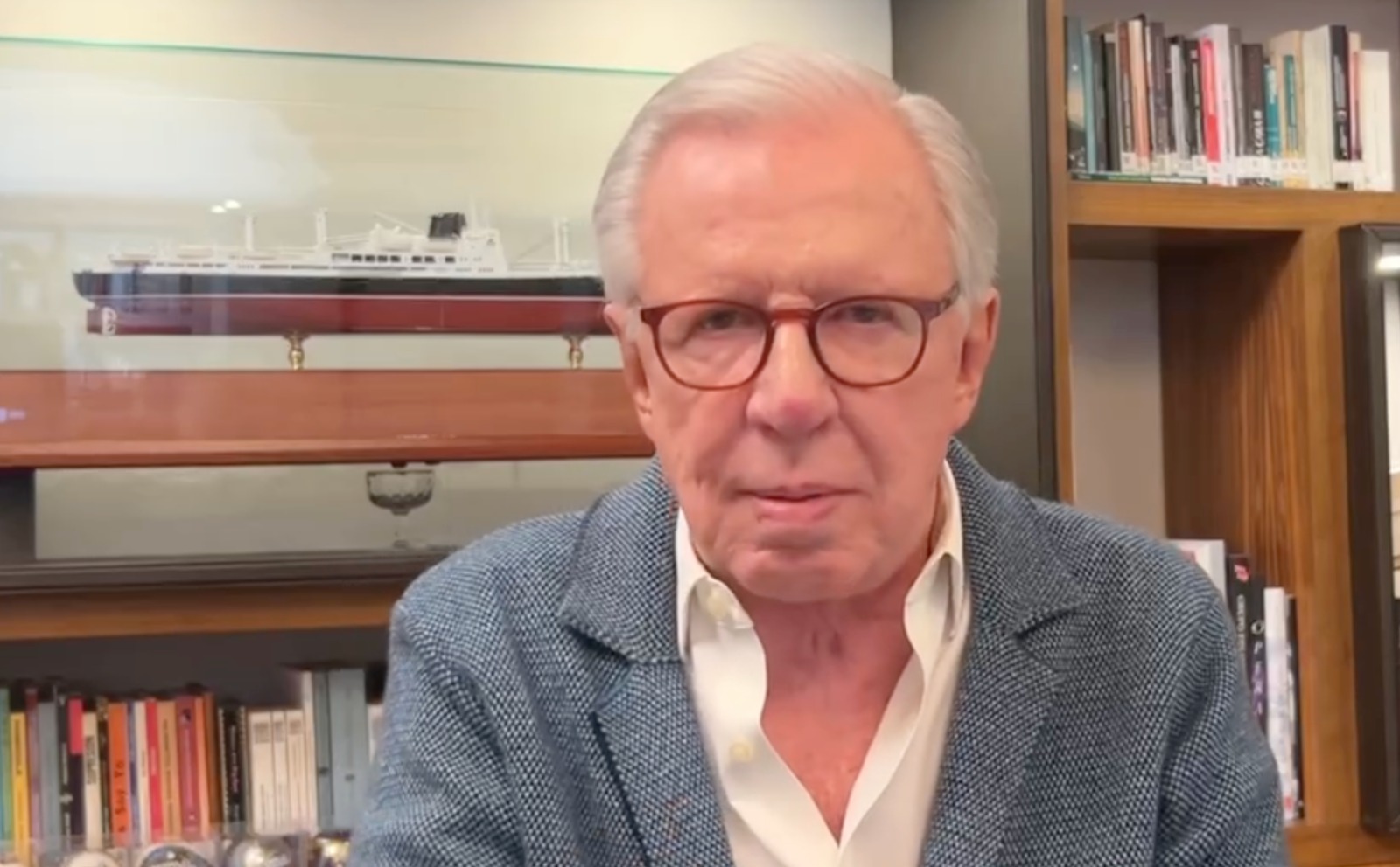 Lo que van a soltar allá Lo que van a soltar allá