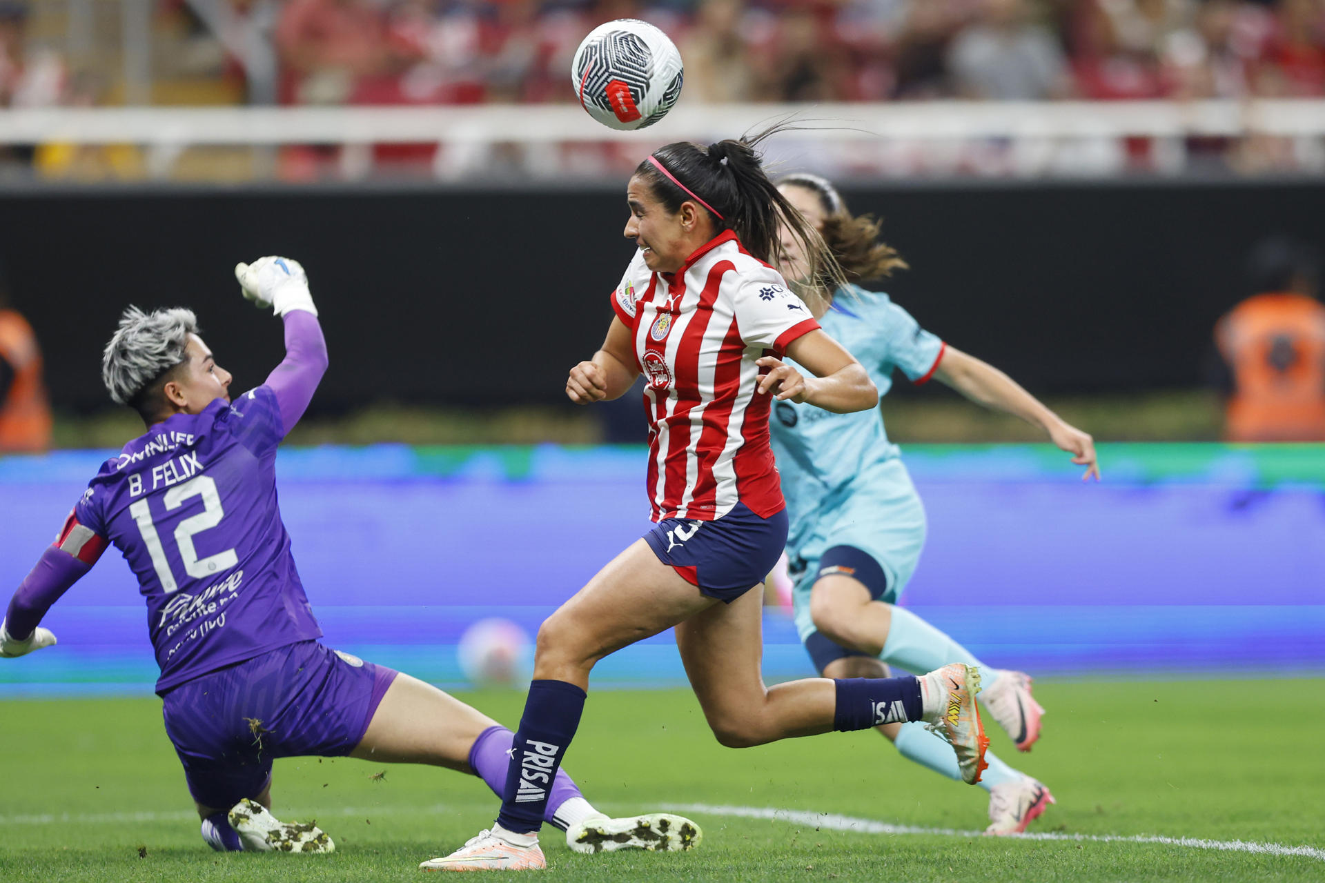Jugadoras mexicanas creen que partidos amistosos ayudarán al ‘Tri’ a crecer Jugadoras mexicanas creen que partidos amistosos ayudarán al ‘Tri’ a crecer