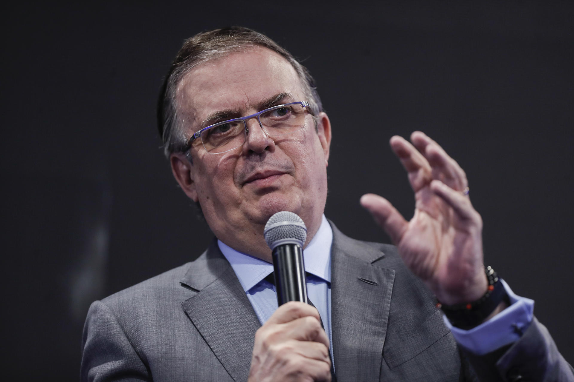 Marcelo Ebrard propone al APEC un plan a corto plazo frente a desafíos de IA y demográficos