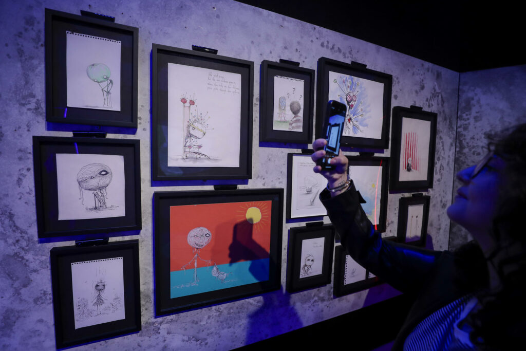 ‘El Laberinto’ de Tim Burton llega a México, una encrucijada analógica de su universo - 79ce3a0caa97d8599c48ad98c7ecc2c5c5ba18d4w-1024x683