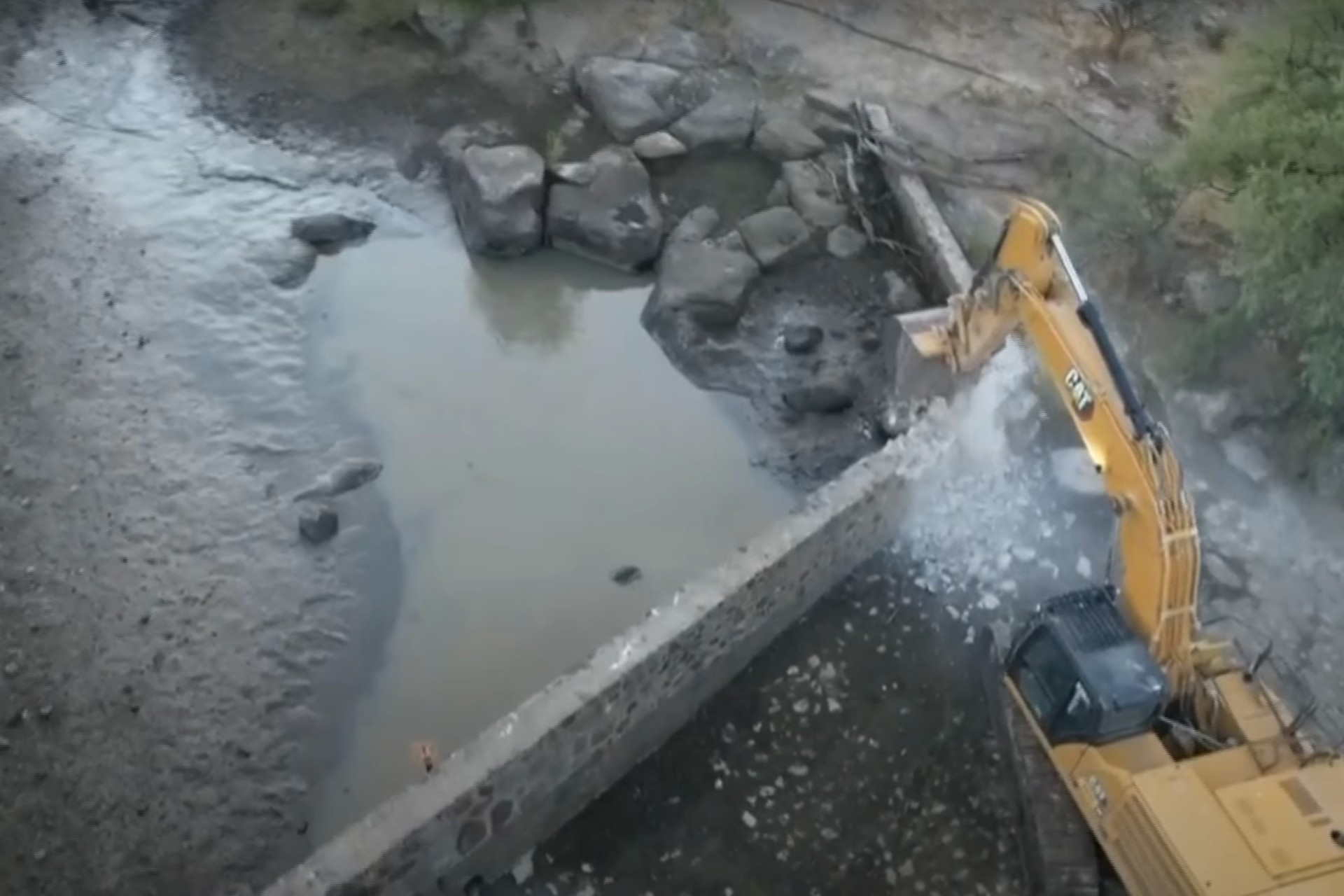 Ya se recupera agua que había acaparado exgobernador César Duarte en rancho: Sheinbaum