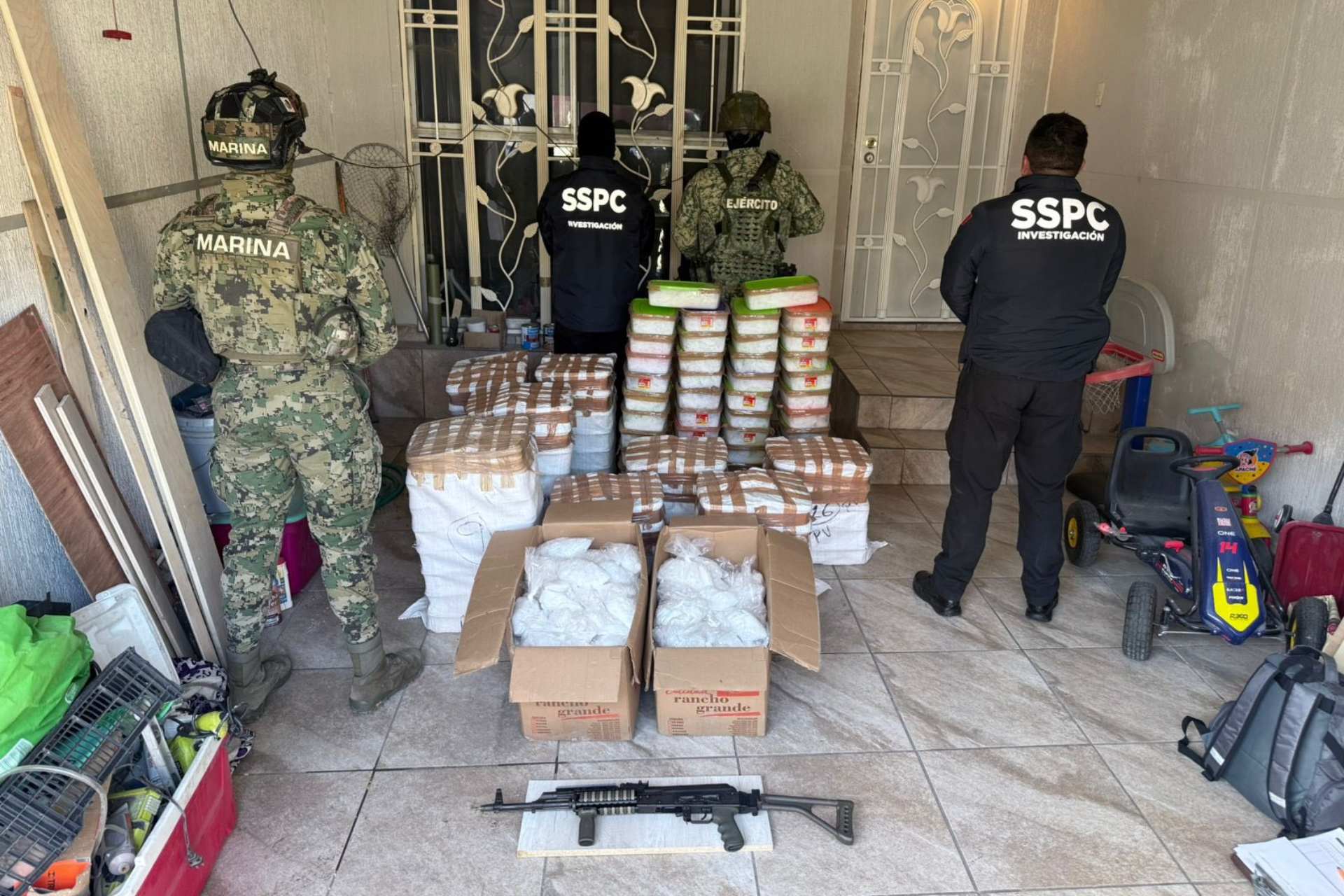 Aseguran 422 kilos de metanfetamina en Tijuana, Baja California