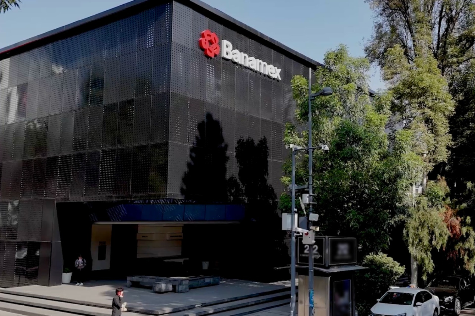 Chico Pardo adquiere el 25% de Banamex