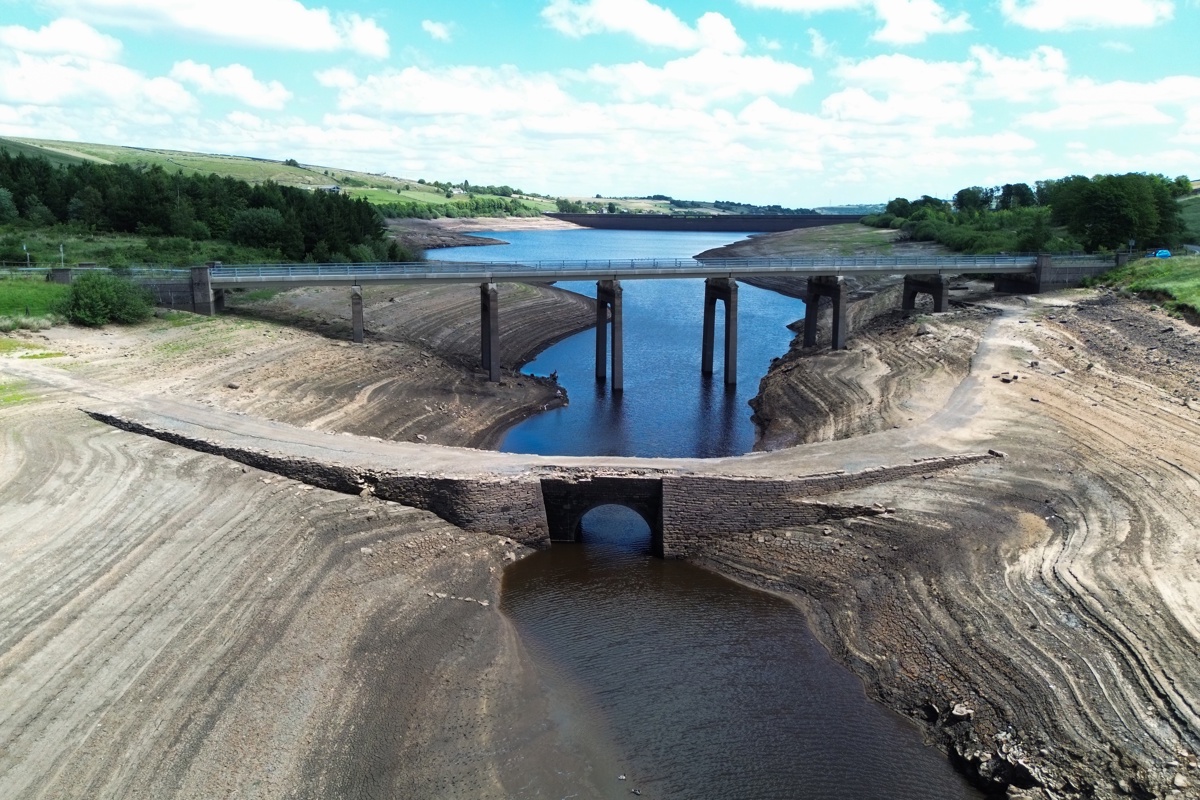 Calor extremo sofoca a Europa; afecta a escuelas, viajes, torneos y urgencias - efectos-adversos-del-calor-extremo-en-reino-unido