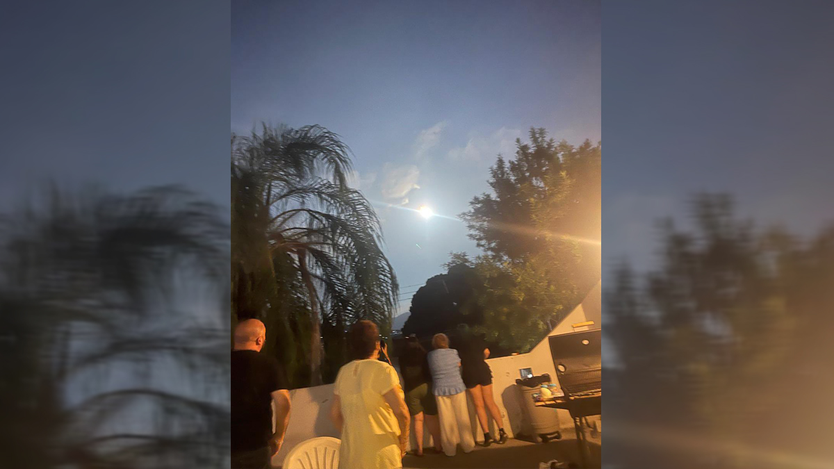 Video: Bólido cruza el cielo nocturno de Nuevo León