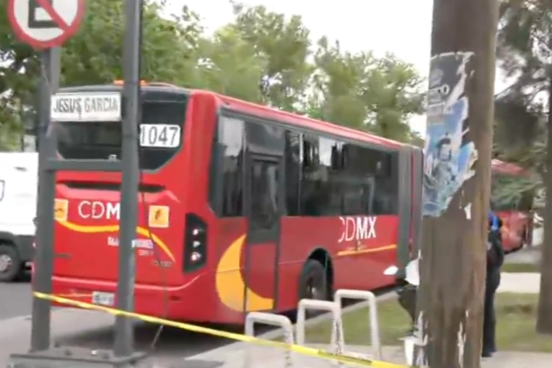 Muere hombre a bordo del Metrobús CDMX, ¿qué fue lo que pasó?