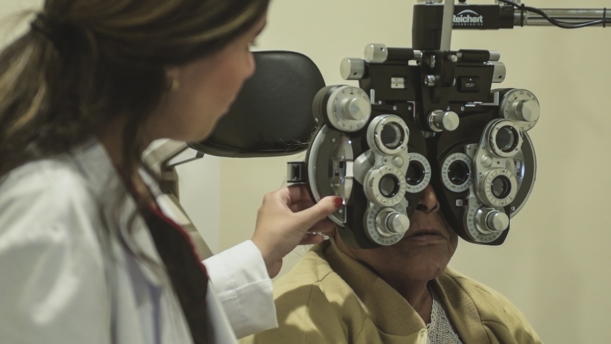 UNAM detecta daños oculares en comunidad ladrillera UNAM detecta daños oculares en comunidad ladrillera