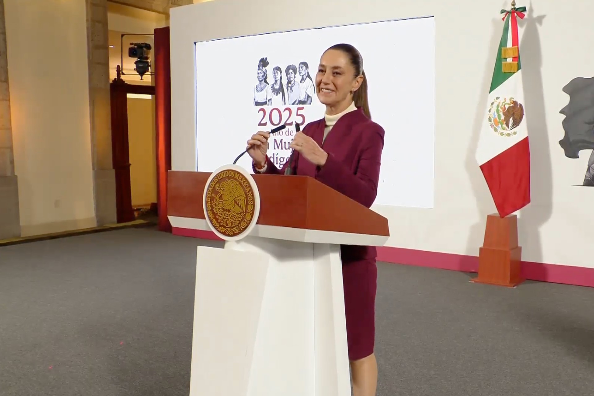 Video: Festejan a Sheinbaum en la ‘mañanera’ por su cumpleaños