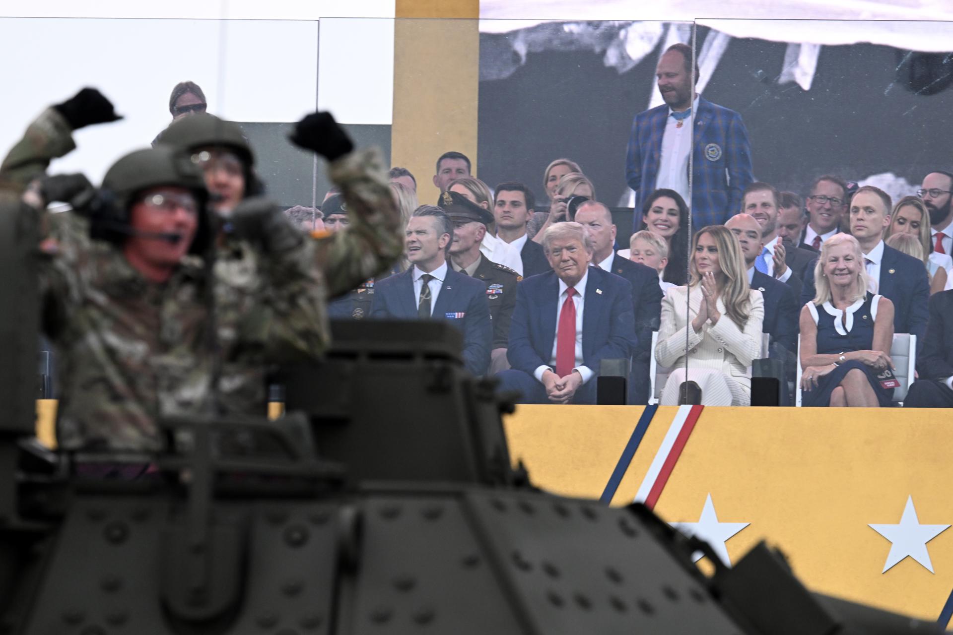 “Era hora de que EE.UU. celebrara sus victorias”: Trump defiende su desfile militar