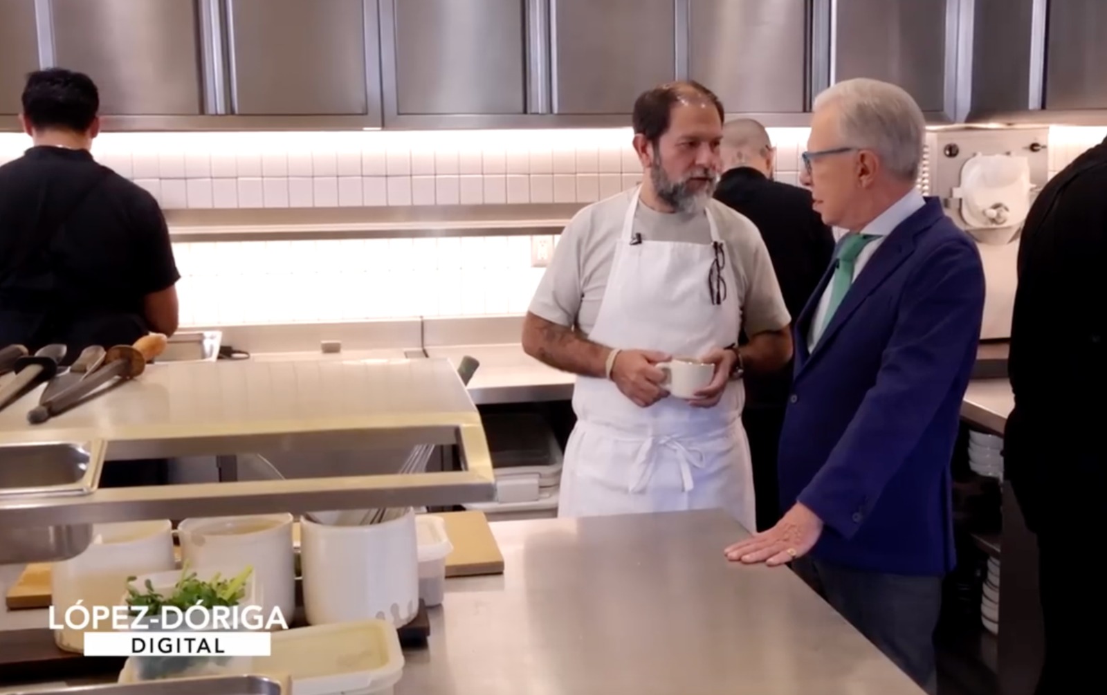 Hasta la cocina con: Enrique Olvera Hasta la cocina con: Enrique Olvera