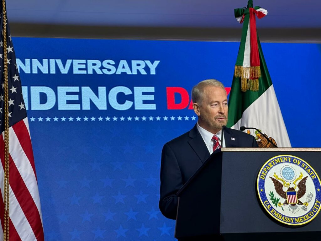 El embajador Johnson destaca lazos de EE.UU. con México - whatsapp-image-2025-06-27-at-100059-am-1-1024x768