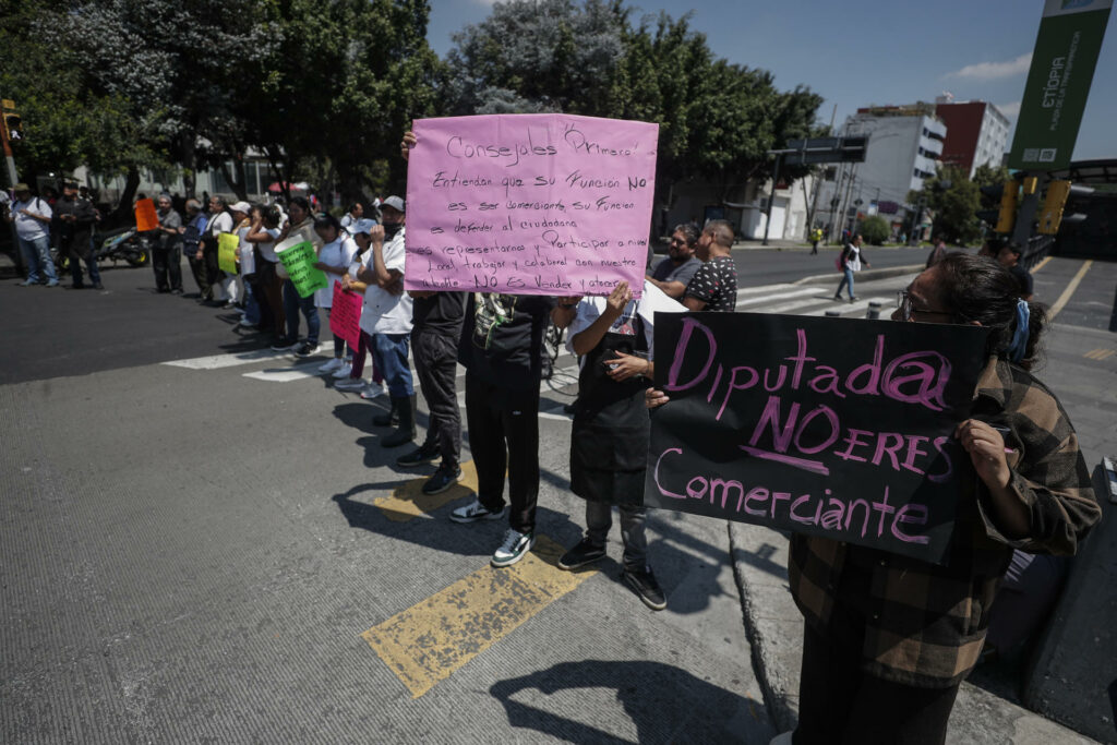 Comerciantes de Ciudad de México exigen la cancelación del Programa de Abasto Popular - 6c92cee5c9e2b6da27459fa3fde0e98aa1f880f2w-1024x683