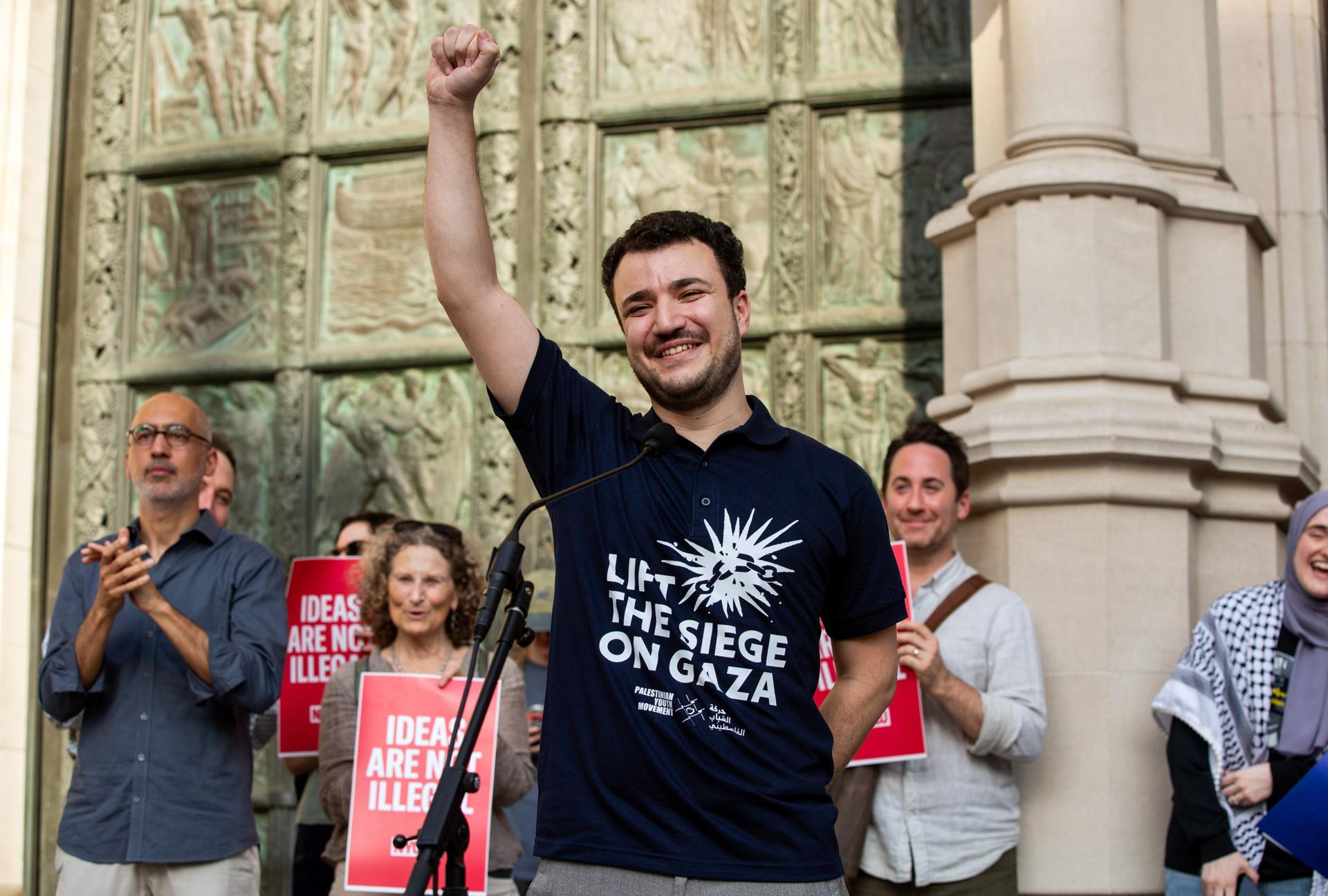 El activista palestino encarcelado por el ICE demanda a EE.UU. por 20 millones de dólares