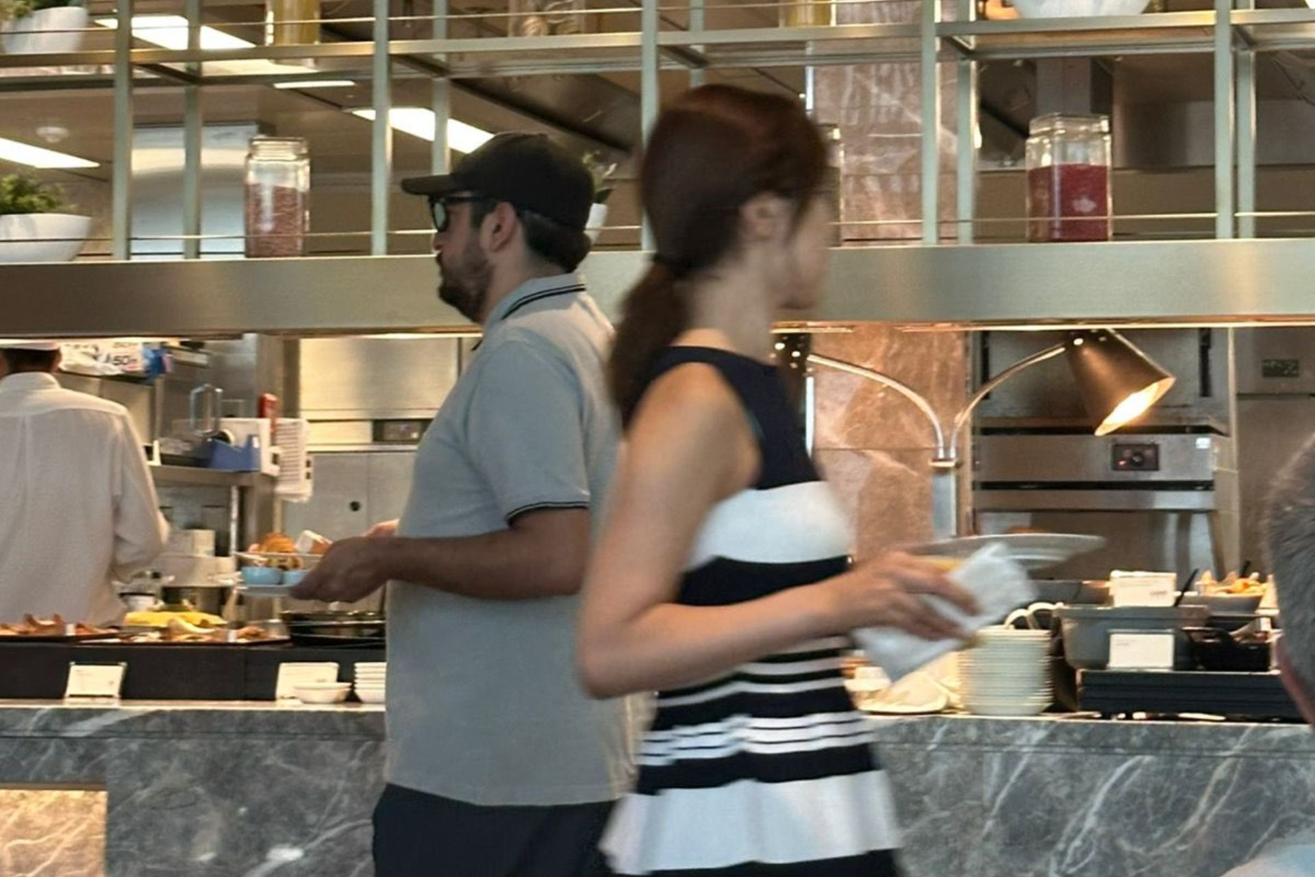 Fotos: Captan a Andrés Manuel López Beltrán en lujoso hotel de Tokio