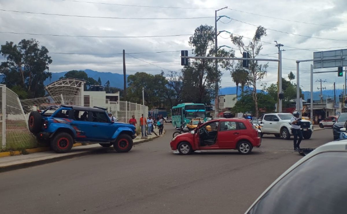 Matan en Oaxaca a líder sindical, su exesposa e hijo