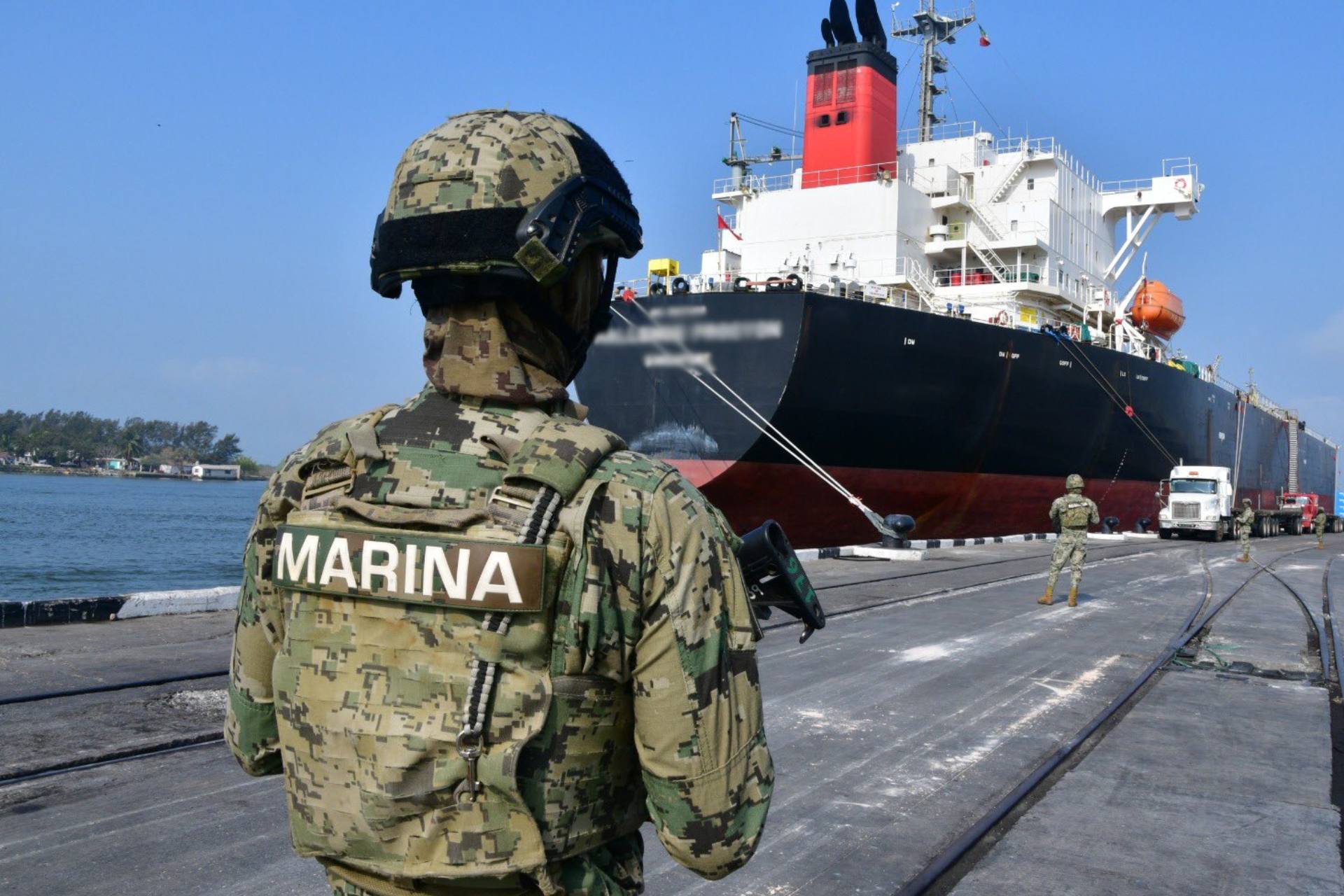 Vinculan a proceso a 10 por caso de ‘huachicol’ fiscal