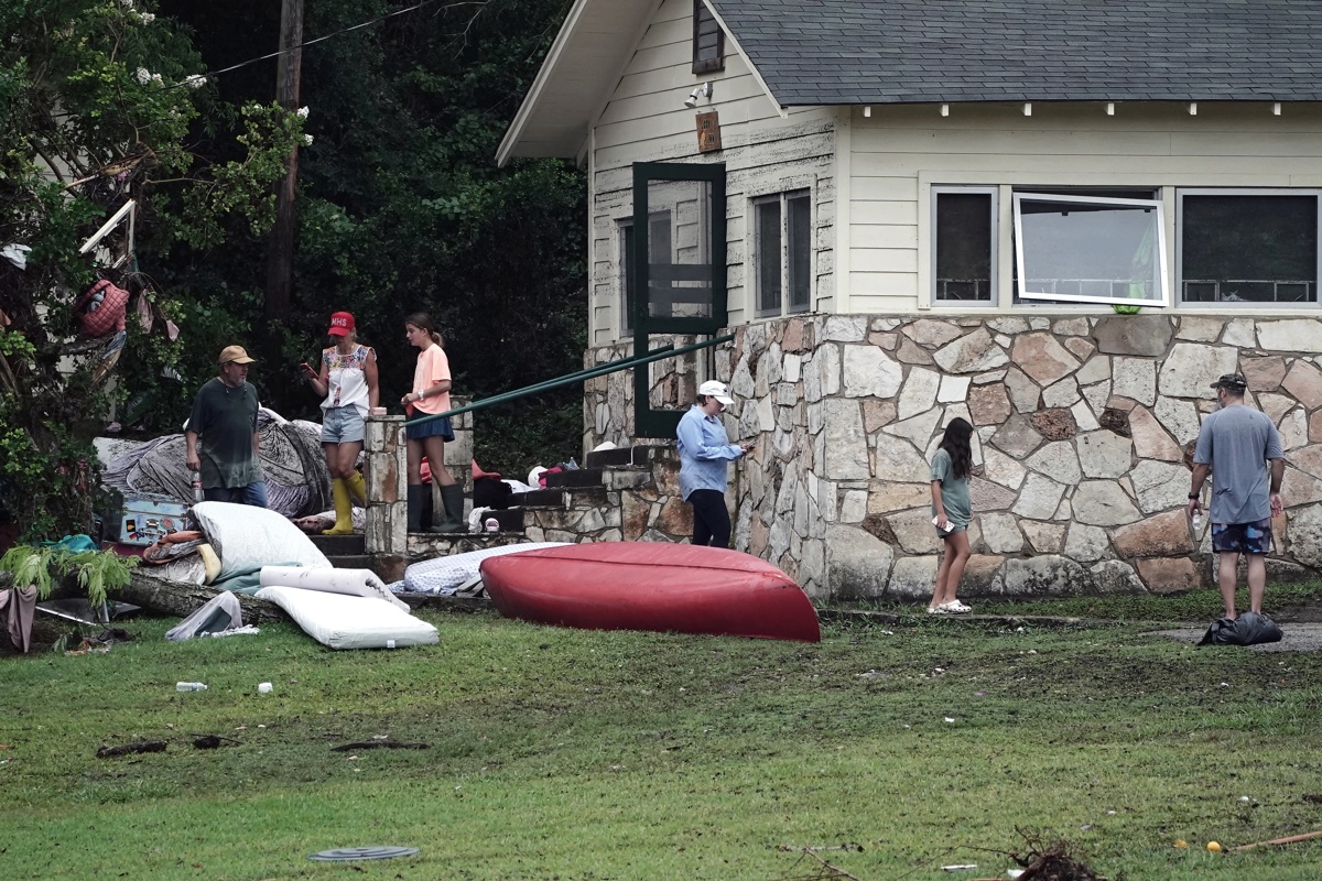Campamento Mystic de Texas confirma la muerte de 27 campistas e instructores por inundaciones