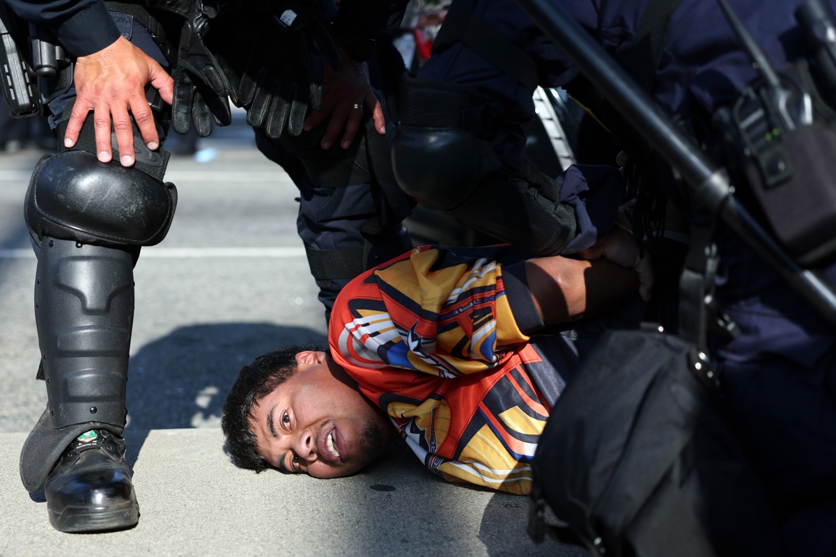 Un mes de redadas migrantes convierte a Los Ángeles en símbolo de resistencia