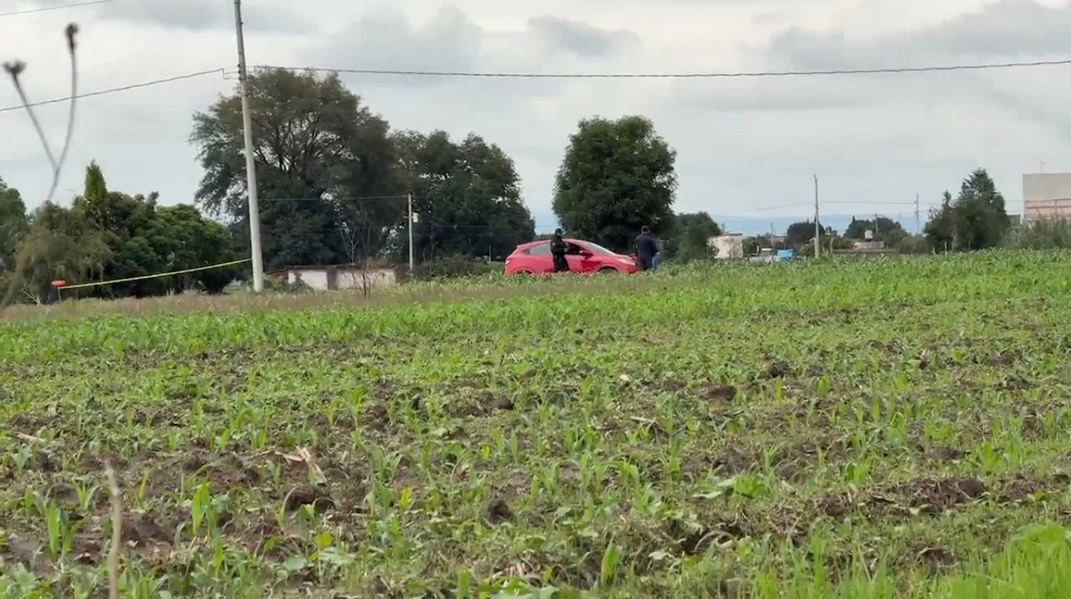 Video: Explotan artefactos durante inspección de auto en Puebla; hay una policía herida
