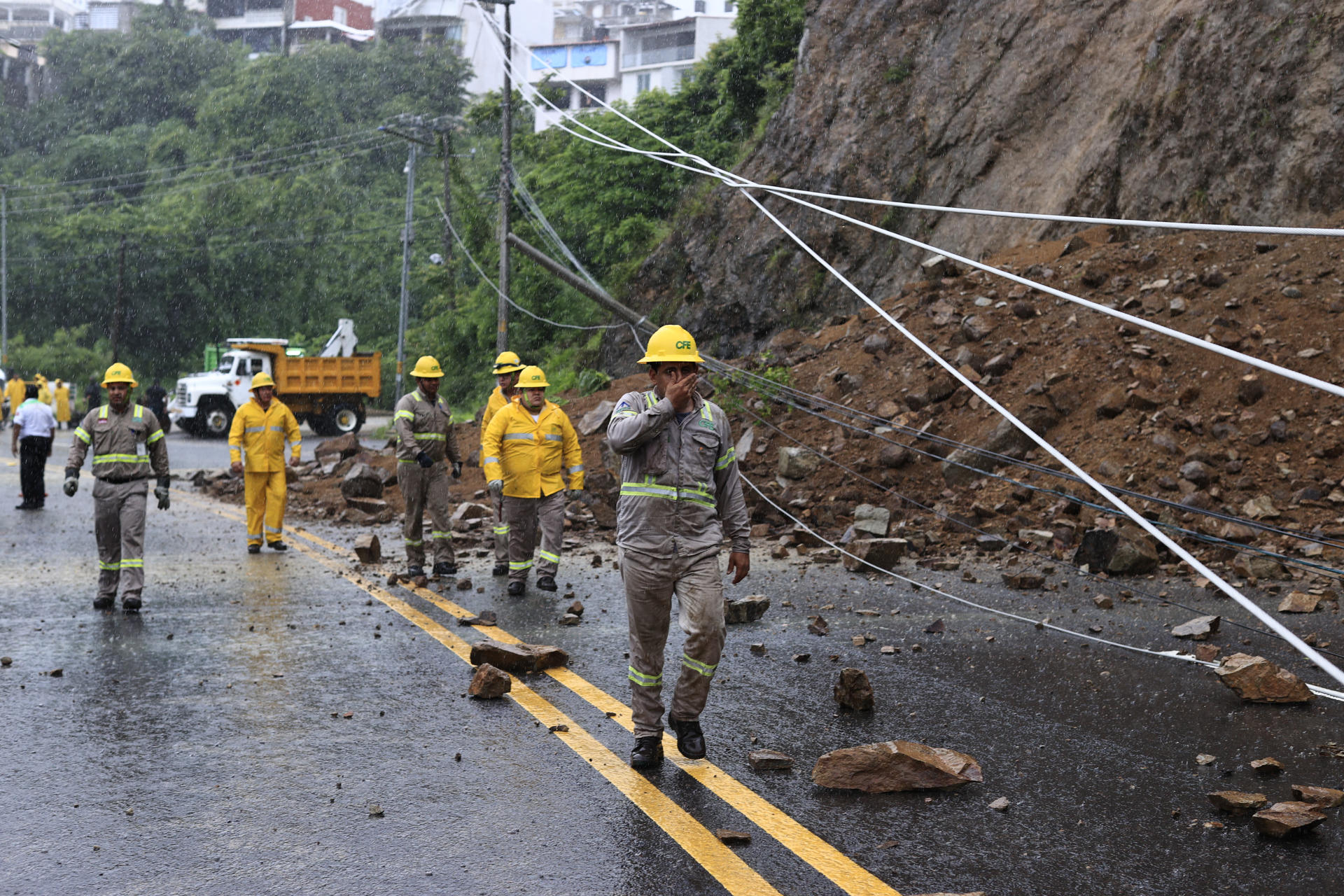 “Flossie” se degradó a ciclón post-tropical tras su paso por el Pacífico