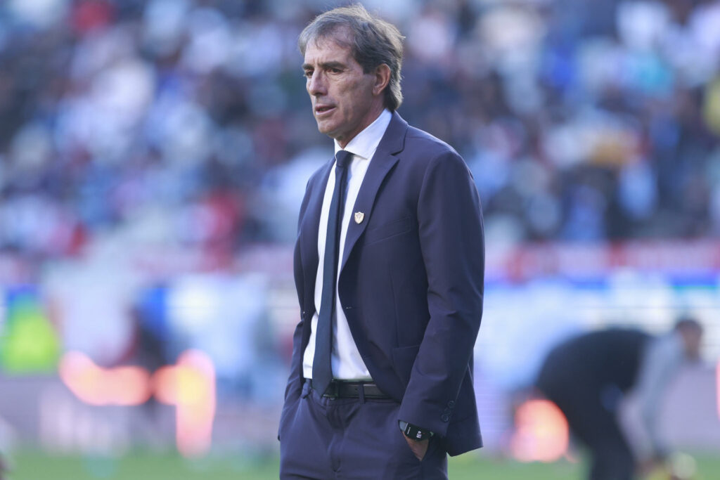 Guillermo Almada dirigirá al América tras su paso por Santos y Pachuca