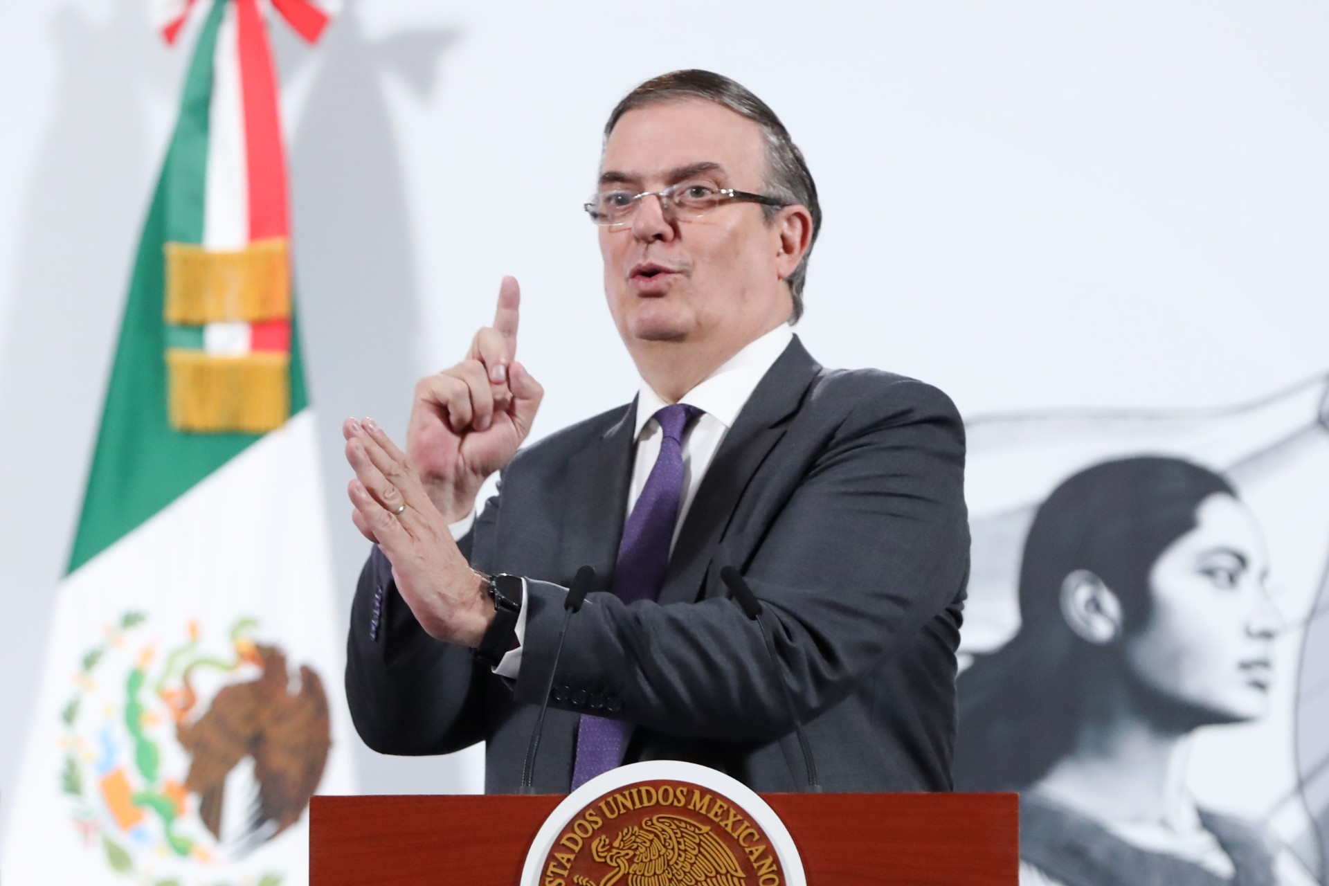 Ebrard descarta que plan fiscal de Trump pueda afectar a la economía mexicana