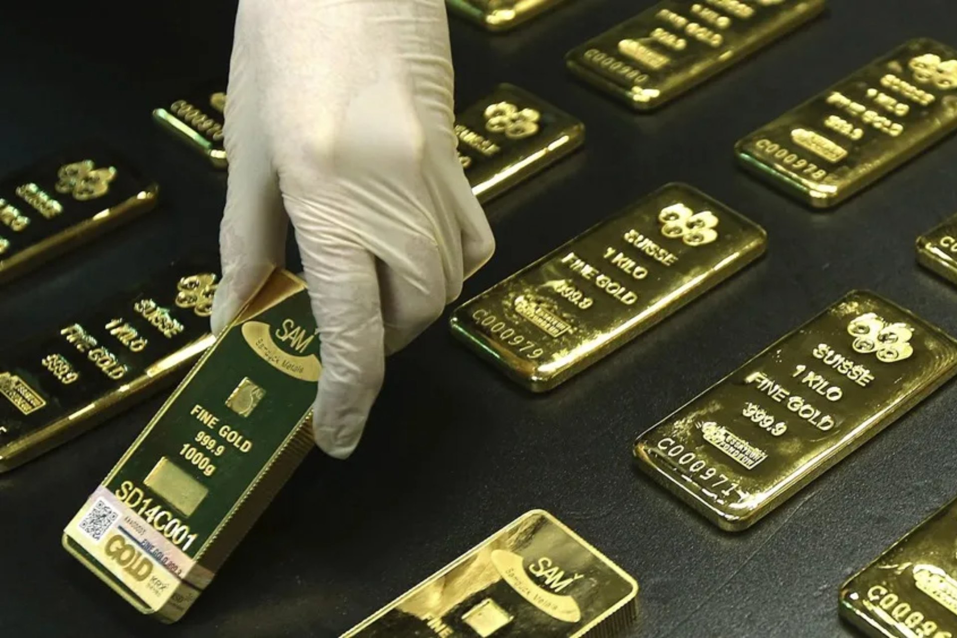 Comando roba 33 toneladas de oro y plata en una carretera cerca de Guadalajara