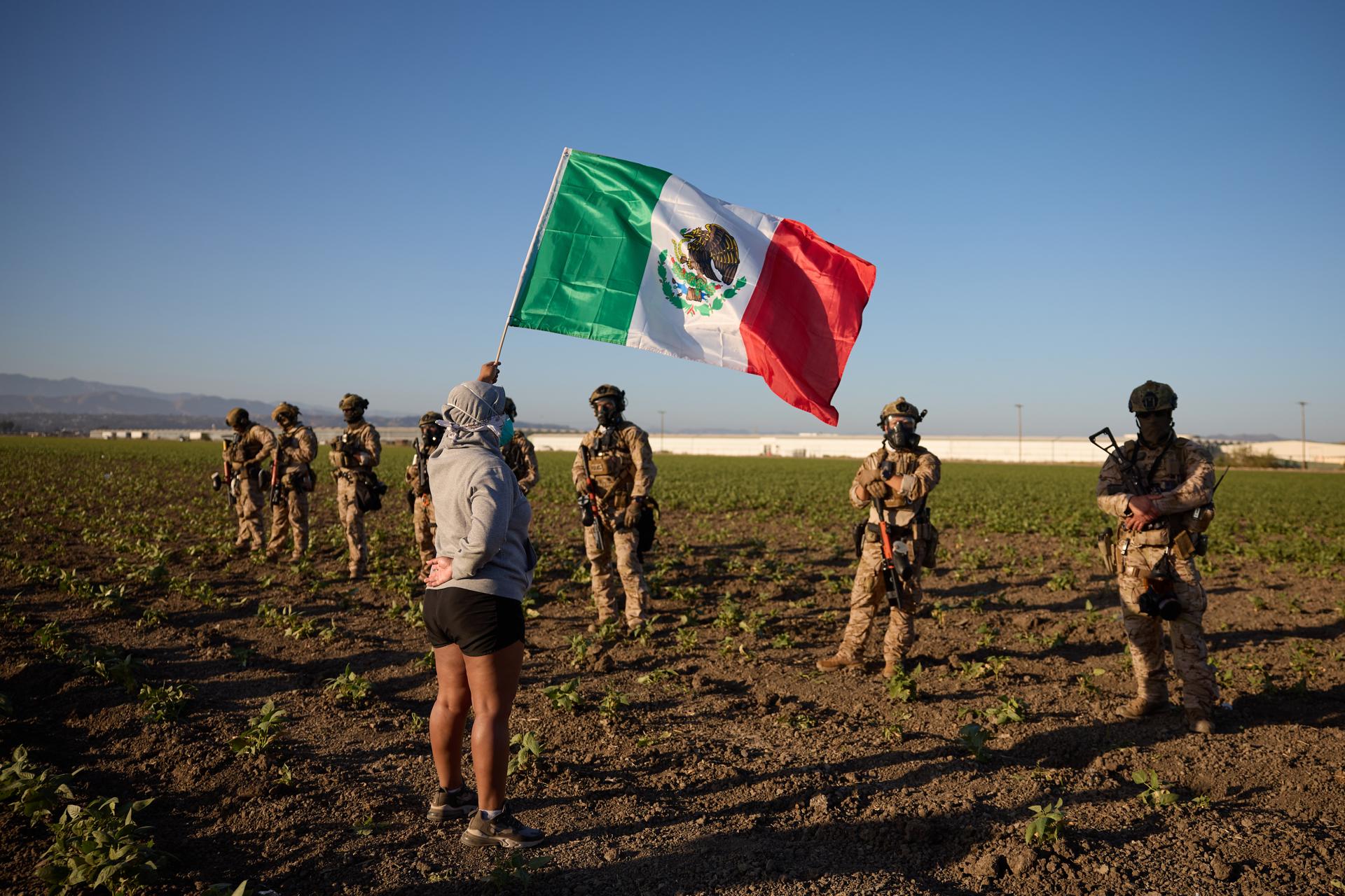 SRE confirma muerte de mexicano que resultó herido durante una redada migratoria en California SRE confirma muerte de mexicano que resultó herido durante una redada migratoria en California