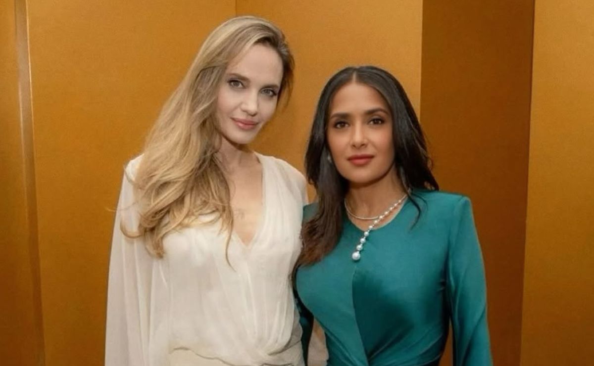 Video: Salma Hayek y Angelina Jolie visitan Veracruz