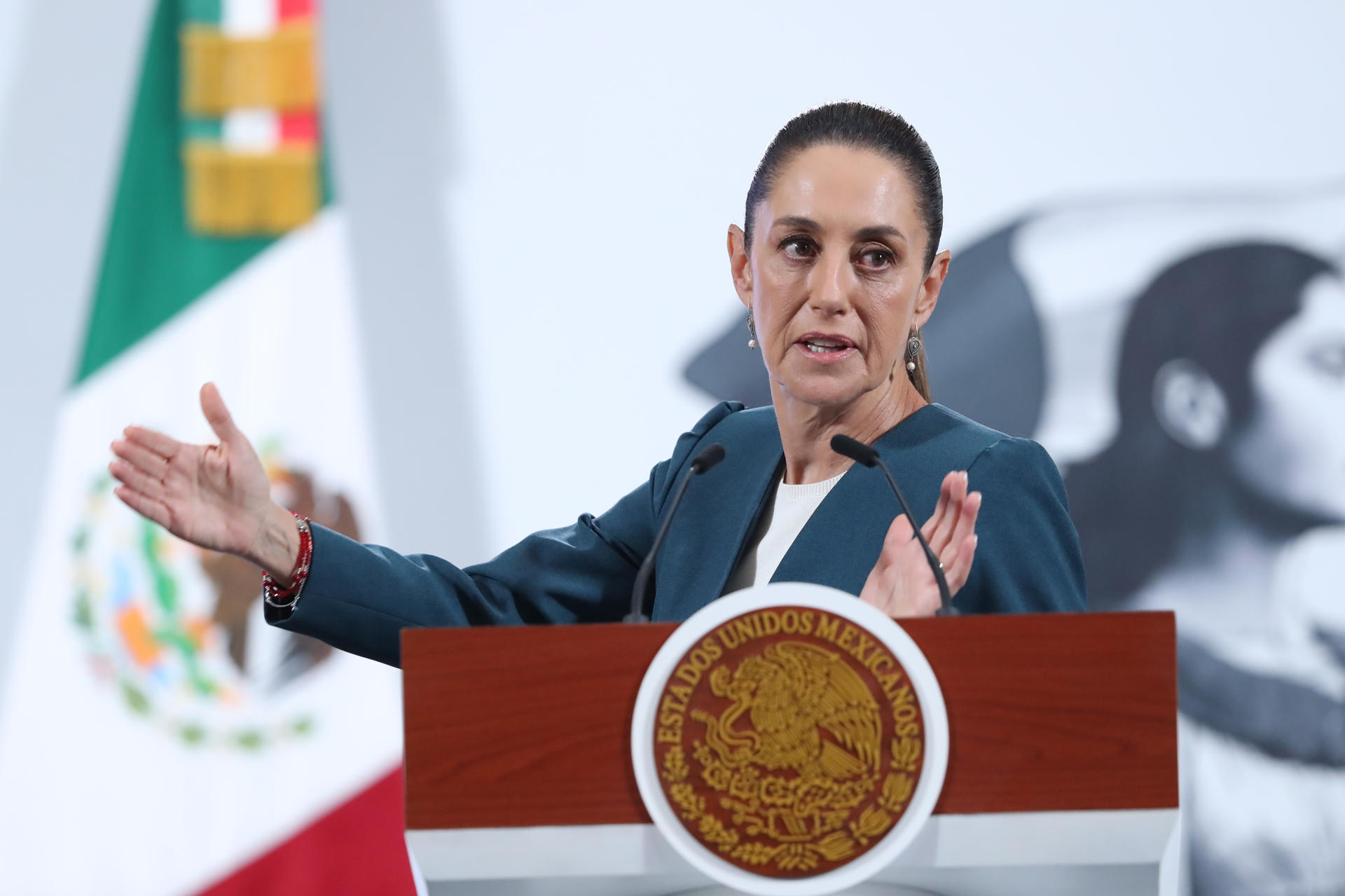 Sheinbaum promete garantizar el derecho a la vivienda tras marcha contra gentrificación en CDMX