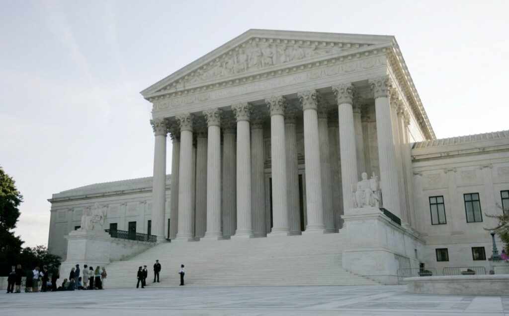 Tribunal de EE.UU. bloquea el arancel global del 10 % de Trump por ilegal