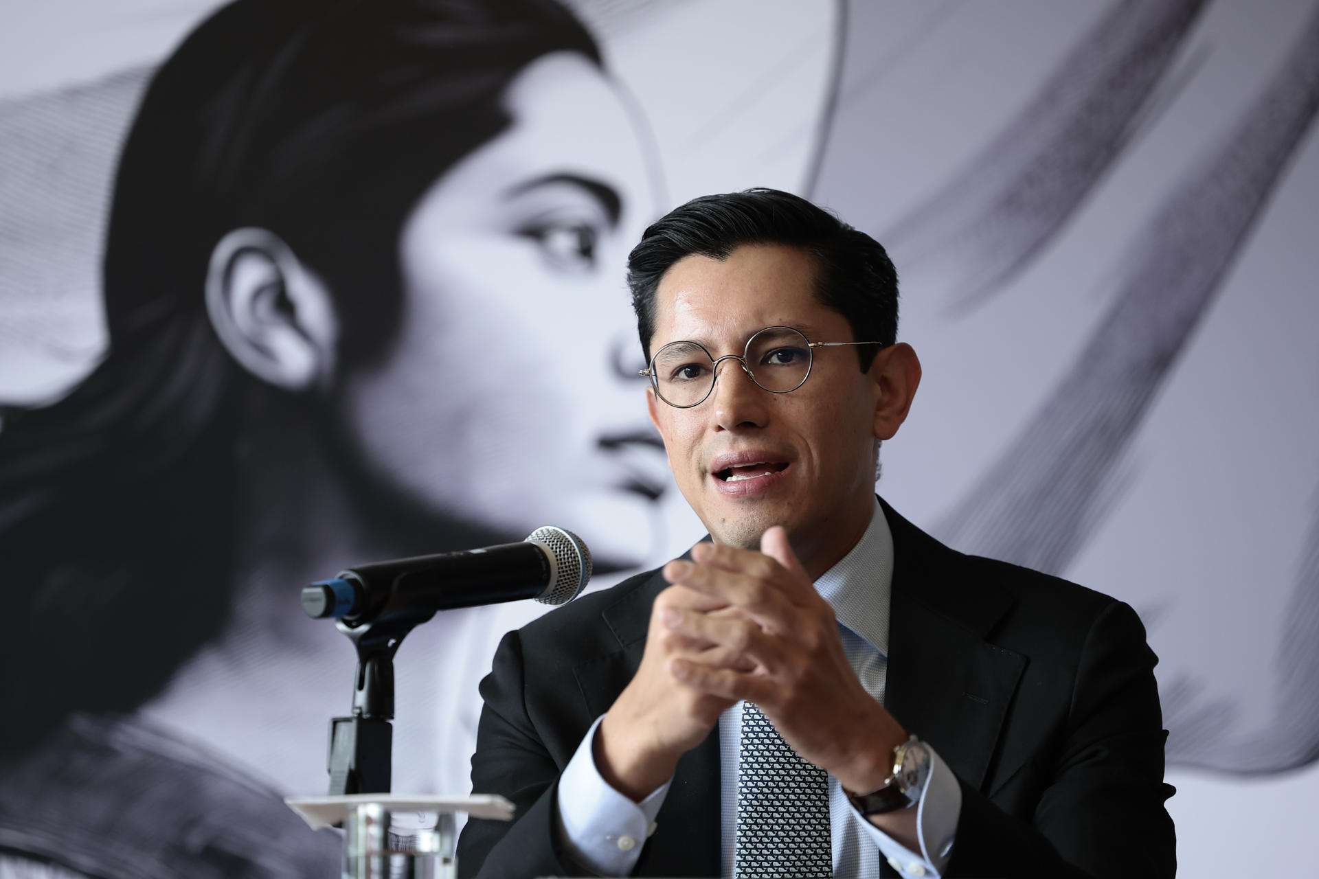 México rechaza presiones de EE.UU. en cooperación de seguridad: Roberto Velasco