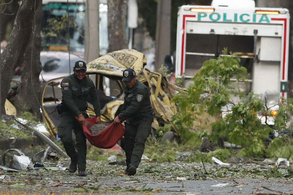 Colombia: ataques coordinados sacuden Cali y Antioquia; trece muertos en un solo día - a1ae7243185a4700a25e4b270fe88f273bada31aw-1024x683