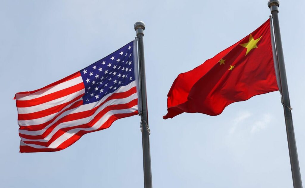 China niega acusación de Estados Unidos de que desvía productos a otros países para eludir aranceles