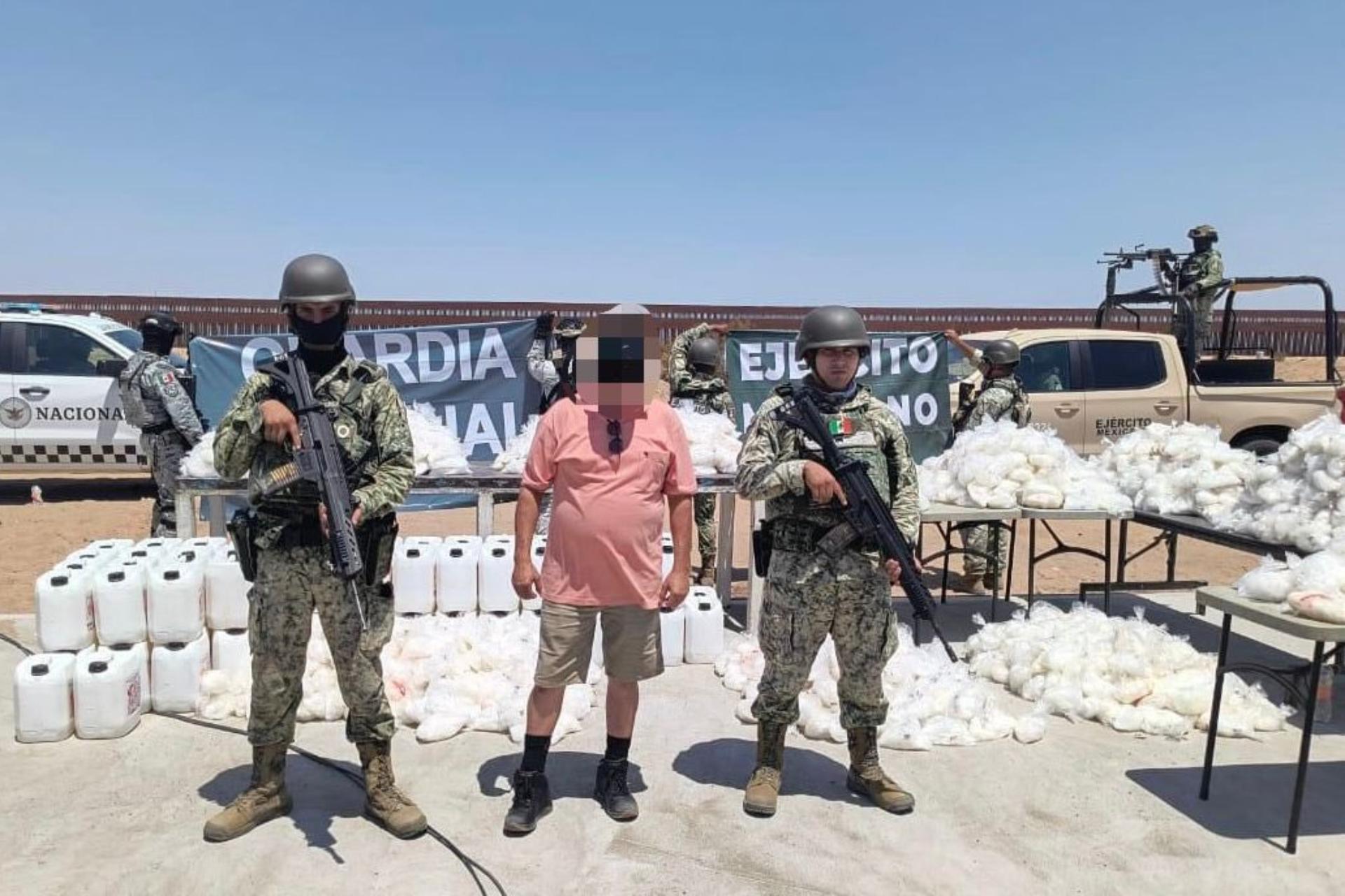 Aseguran 838 kilos de cristal en San Luis Río Colorado, Sonora Aseguran 838 kilos de cristal en San Luis Río Colorado, Sonora