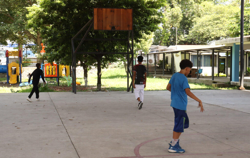 Estancia en Tapachula da esperanza y refugio a menores migrantes - estancia-en-tapachula-da-esperanza-y-refugio-a-menores-migrantes-2-1024x649