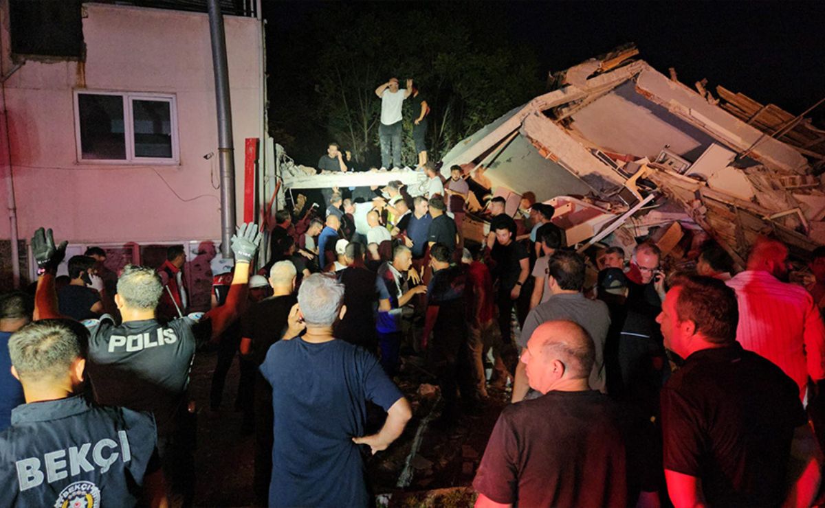 Sismo de magnitud 6.1 sacude Turquía: hay heridos y edificios derrumbados Sismo de magnitud 6.1 sacude Turquía: hay heridos y edificios derrumbados