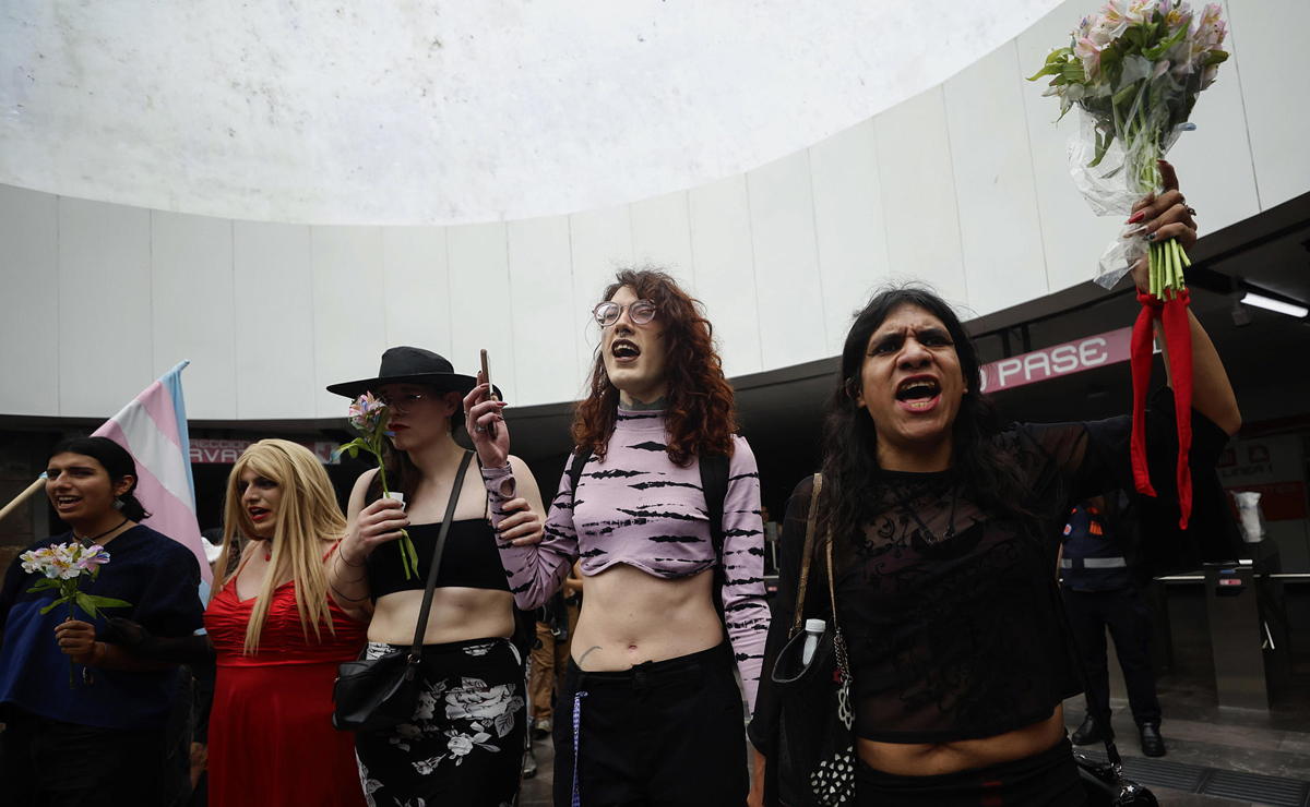 “No somos un peligro”: Mujeres trans protestan en el Metro CDMX