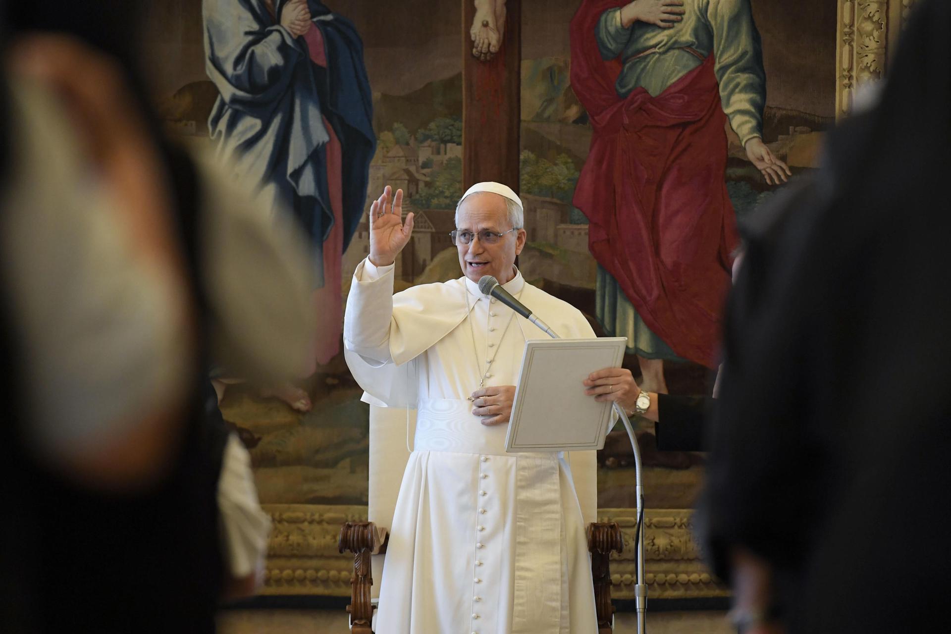 León XIV: “Ningún pueblo, ni el más pequeño o débil, puede ser obligado al exilio forzoso” León XIV: “Ningún pueblo, ni el más pequeño o débil, puede ser obligado al exilio forzoso”
