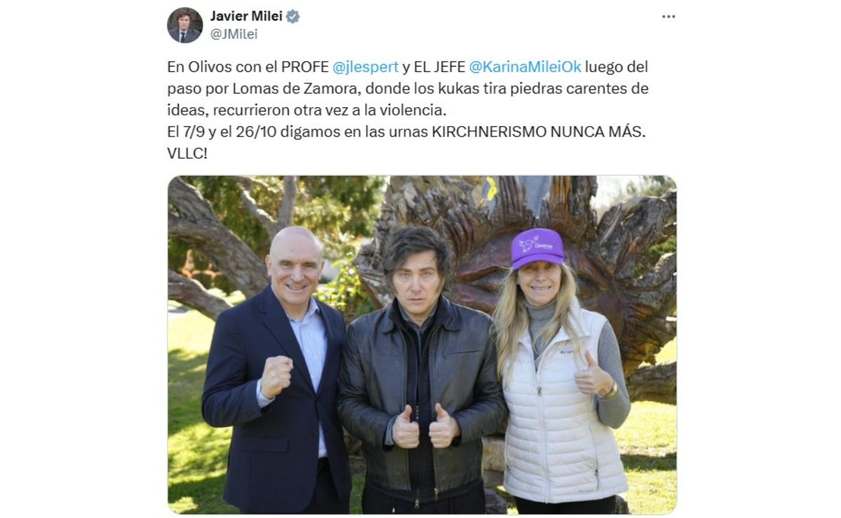 Video: Lanzan piedras y huevos a Javier Milei en recorrido público; hay 2 detenidos - publicacion-de-javier-milei-tras-ataque-en-recorrido-publico