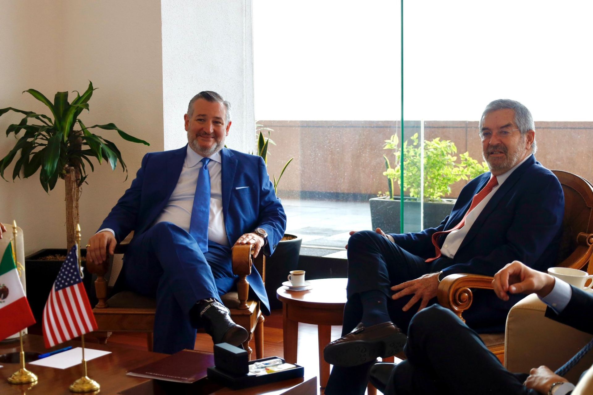 De la Fuente se reúne con el senador republicano Ted Cruz