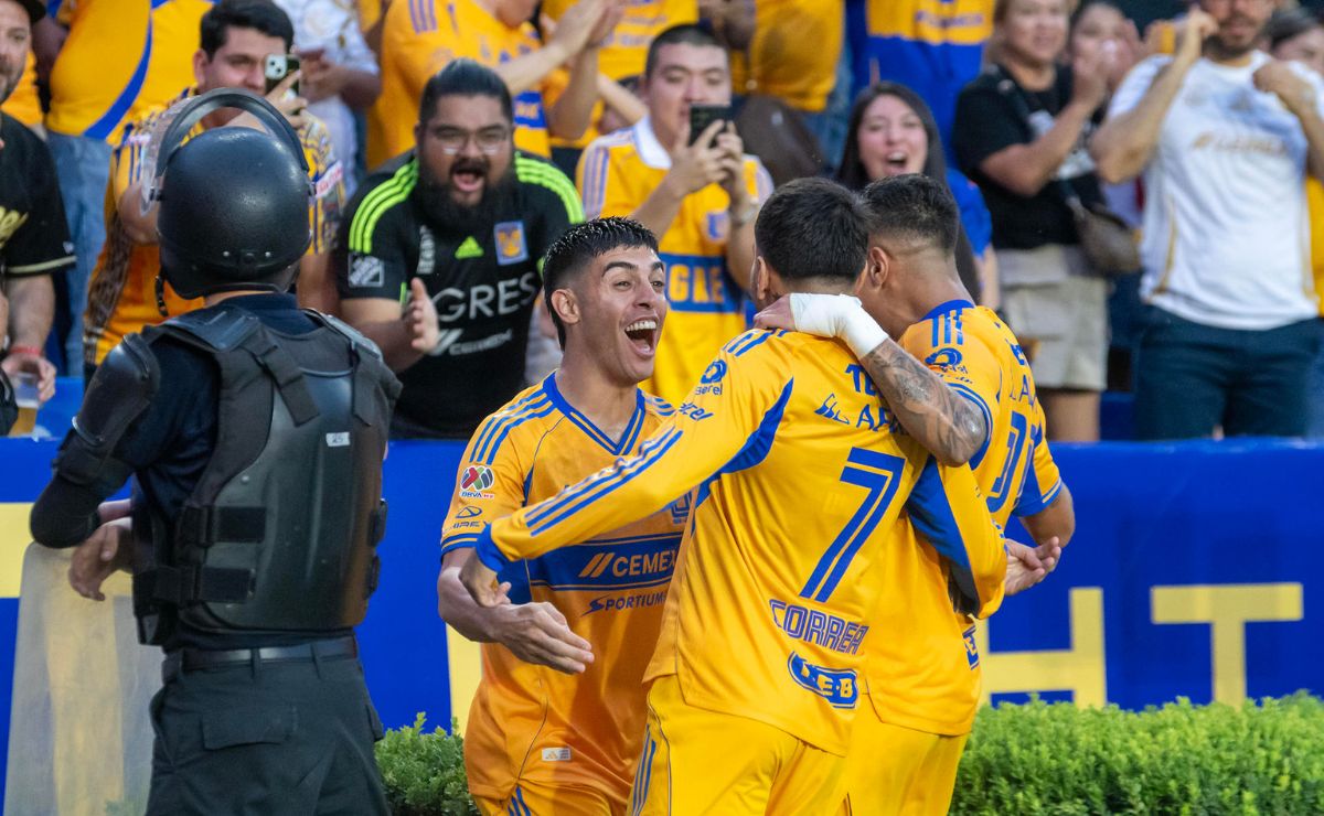 Violencia en estadios de México enciende las alarmas a 10 meses del Mundial Violencia en estadios de México enciende las alarmas a 10 meses del Mundial