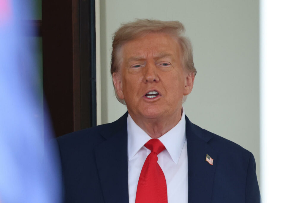 California entra de lleno a la pelea de Trump por los mapas congresionales en EE.UU. - trump-ucrania-1024x683