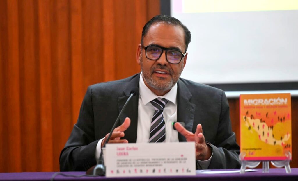 Presentan el libro “Migración: Bienestar Social e Inclusión Laboral” - whatsapp-image-2025-08-09-at-111105-pm-9-1024x623