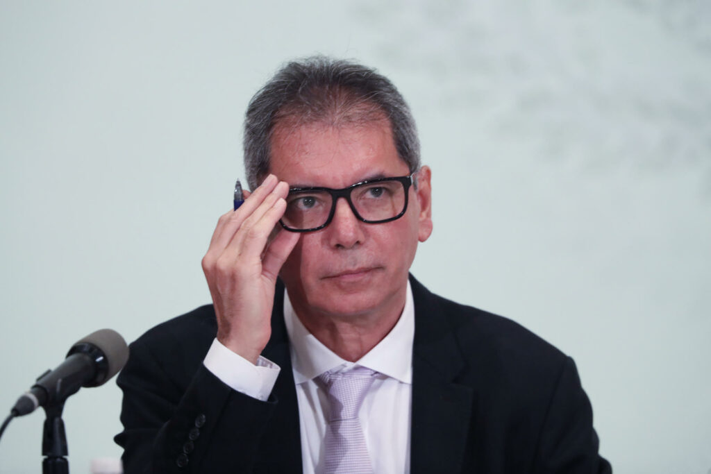 México recorta previsión de crecimiento y amplía déficit por tensiones comerciales - 25e2b16eb436b1be1831b10c4a9814ed1aa0150cw-1024x683