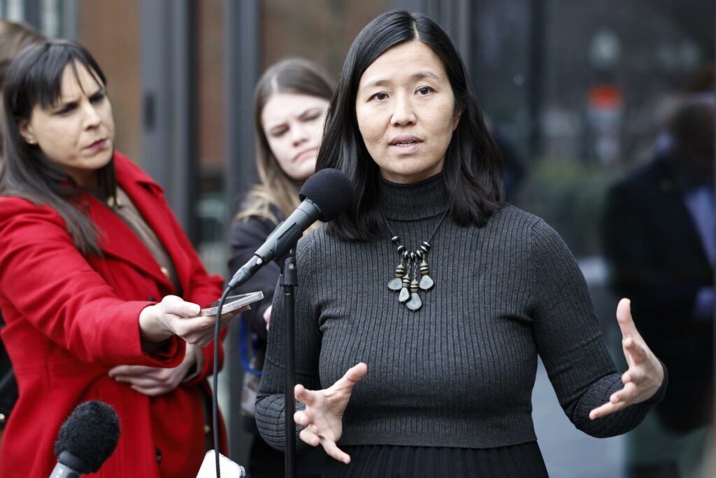 Gobierno de Trump demanda a Boston por políticas de refugio para migrantes - 6dbc9f074c6ecf637110929ee34cf0b4f5a6f207w-1024x683